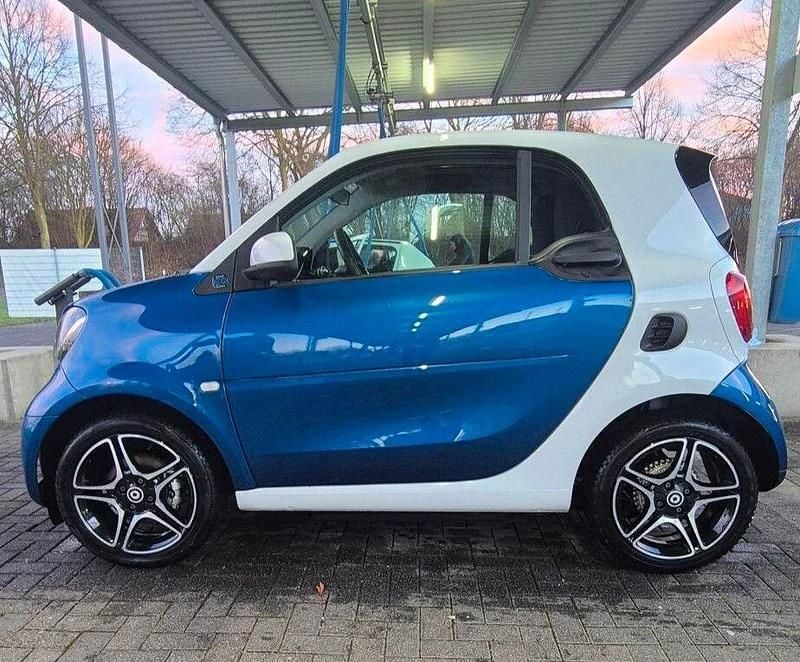 Gebraucht Smart ForTwo Coupé 60 kW (82 PS) 2020 Blau Coupé
