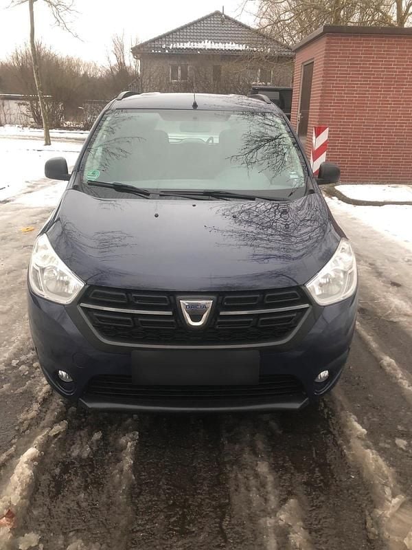 Gebraucht Dacia Lodgy 102 PS (75 kW) 2018 Blau Van / Kleinbus