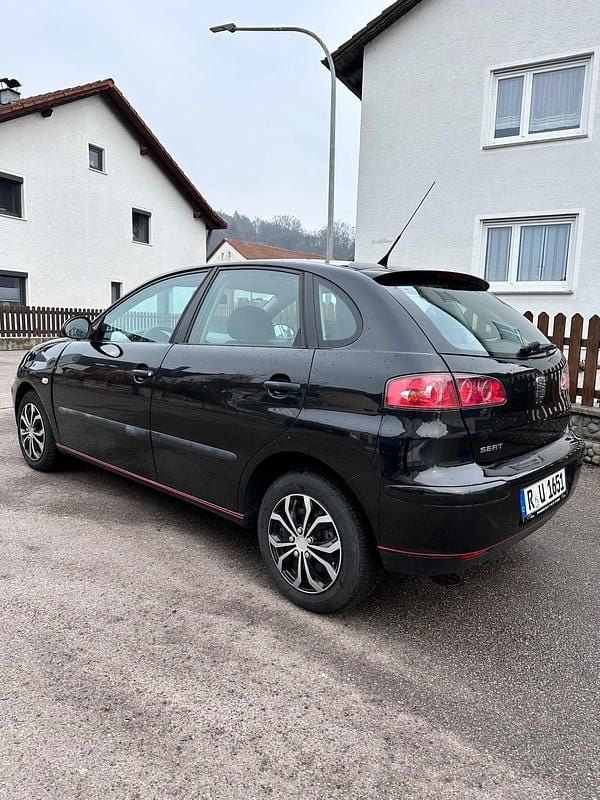 Gebraucht Seat Ibiza 64 PS (47 kW) 2004 Schwarz Kleinwagen