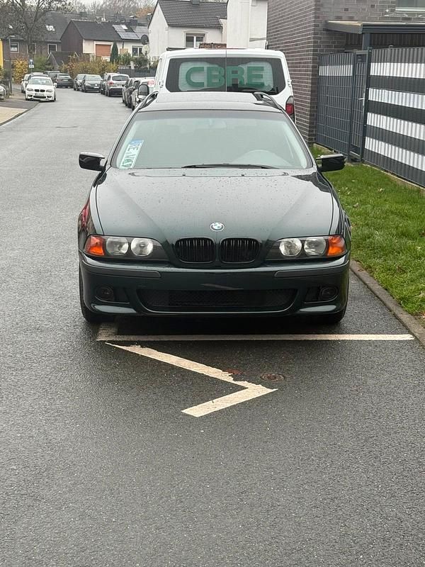 Second-hand BMW 520 150 CP (110 kW) 2000 Verde Break