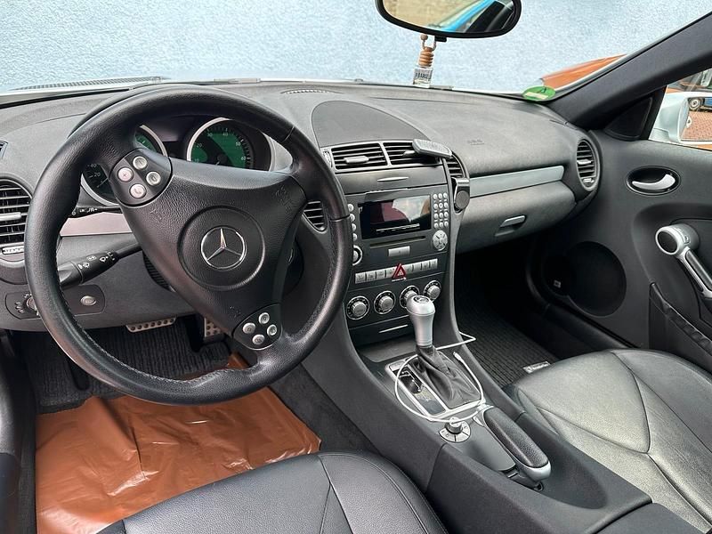 Second-hand Mercedes SLK200 168 CP (123 kW) 2004 Argintiu Cabrio