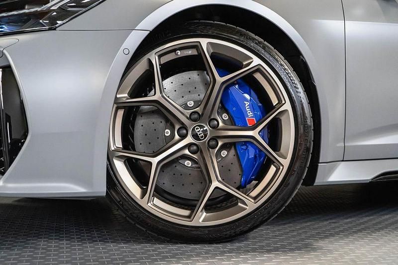 Gebraucht Audi RS6 Performance 630 PS (463 kW) 2024 Matteffektlackierung nardograu Kombi