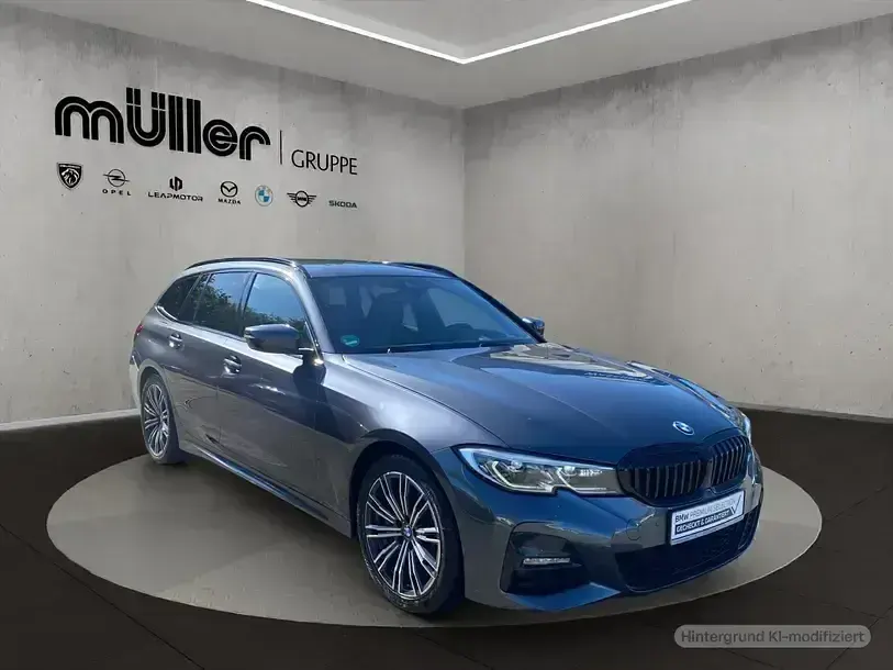Gebraucht BMW 330 M Sport 286 PS (210 kW) 2021 Mineralgrau Kombi