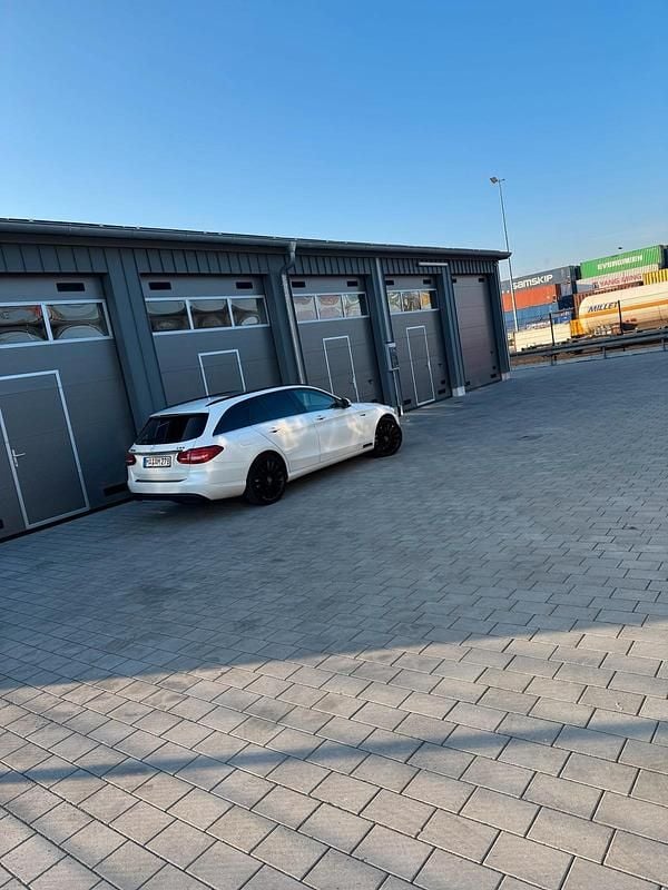 Weiß Gebraucht 2016 Mercedes C220 Kombi | 19.990 € (Fairer Preis) - Bild 1/4