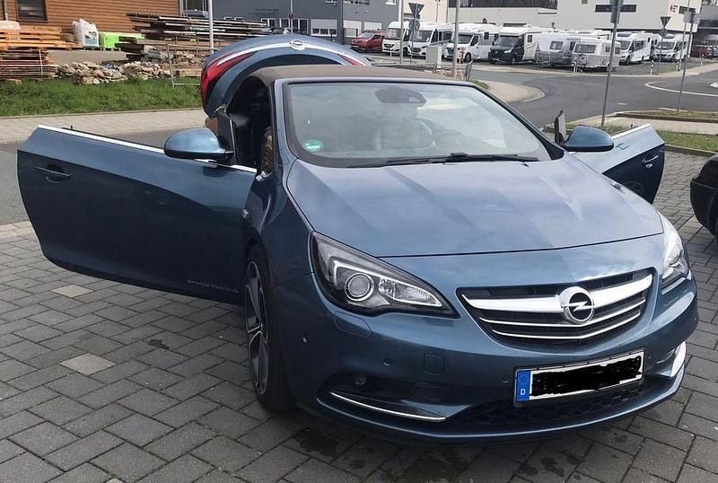 Gebraucht Opel Cascada Innovation 170 PS (125 kW) 2015 Blau Cabrio