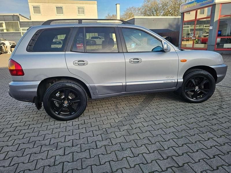 Gebraucht Hyundai Santa Fe GLS 145 PS (106 kW) 2004 Silber SUV