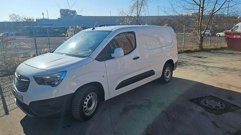 Gebraucht Opel Combo 102 PS (75 kW) 2021 Weiß Van / Kleinbus