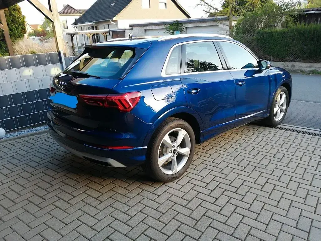 Second-hand Audi Q3 Advanced 150 CP (110 kW) 2023 Albastru SUV