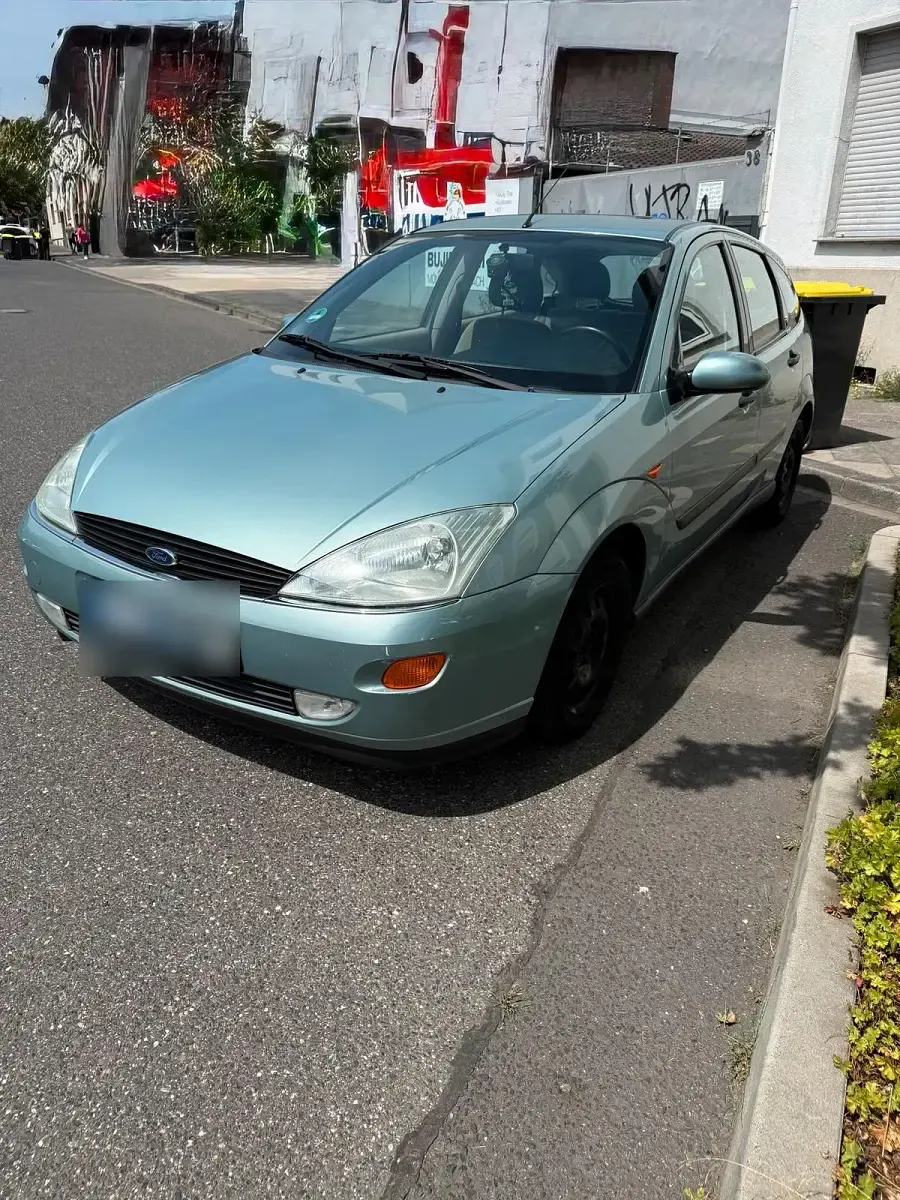 Gebraucht Ford Focus 115 PS (84 kW) 1999 Limousine