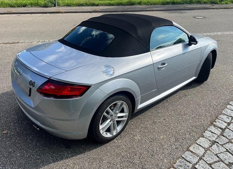Gebraucht Audi TT Roadster Sport 179 PS (131 kW) 2018 Silber Cabrio