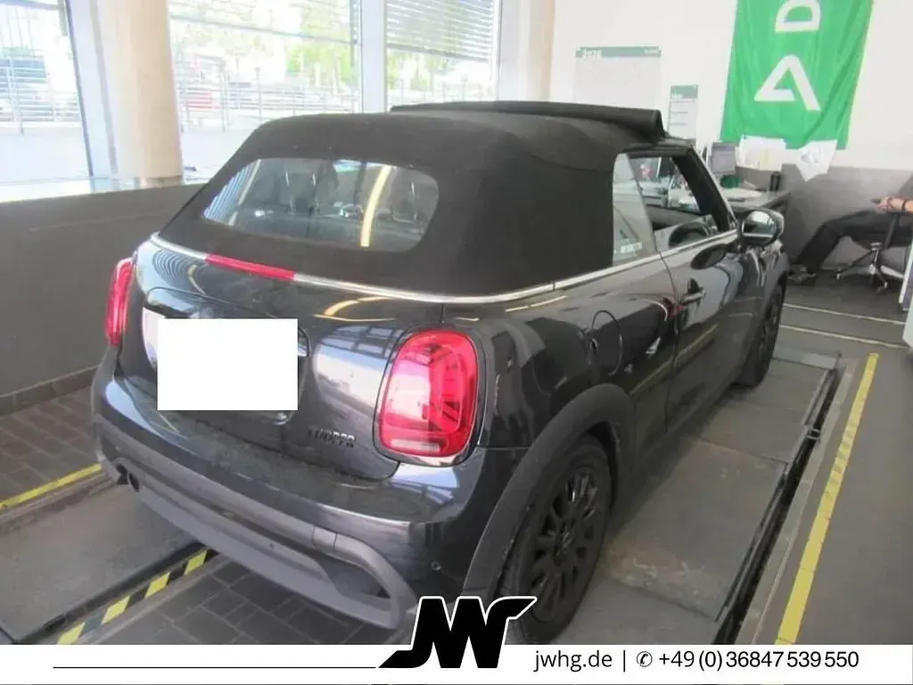 Gebraucht Mini Cooper Cabriolet 136 PS (100 kW) 2023 Midnight black ii Cabrio