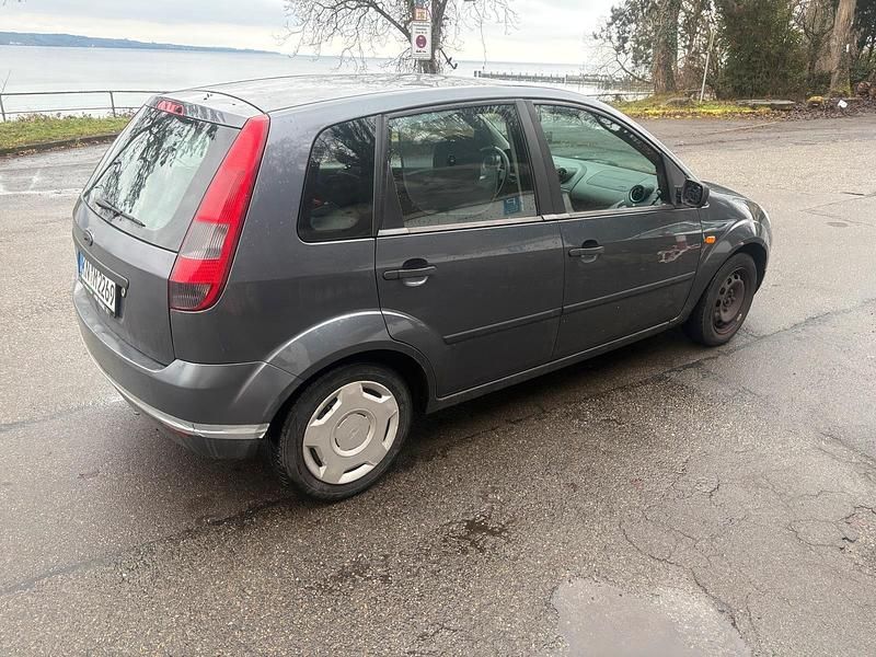 Gebraucht Ford Fiesta 2002 Blau Limousine