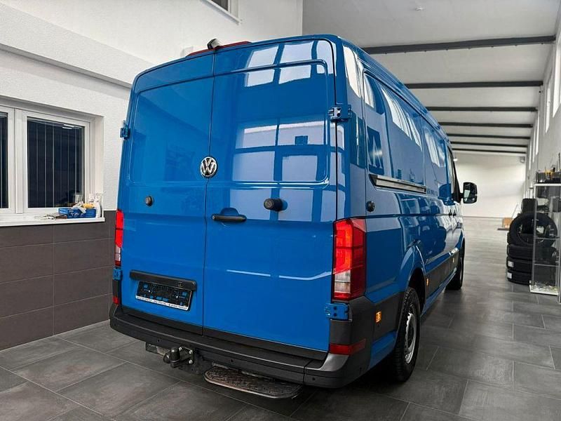 Gebraucht VW Crafter 177 PS (130 kW) 2023 Blau Van