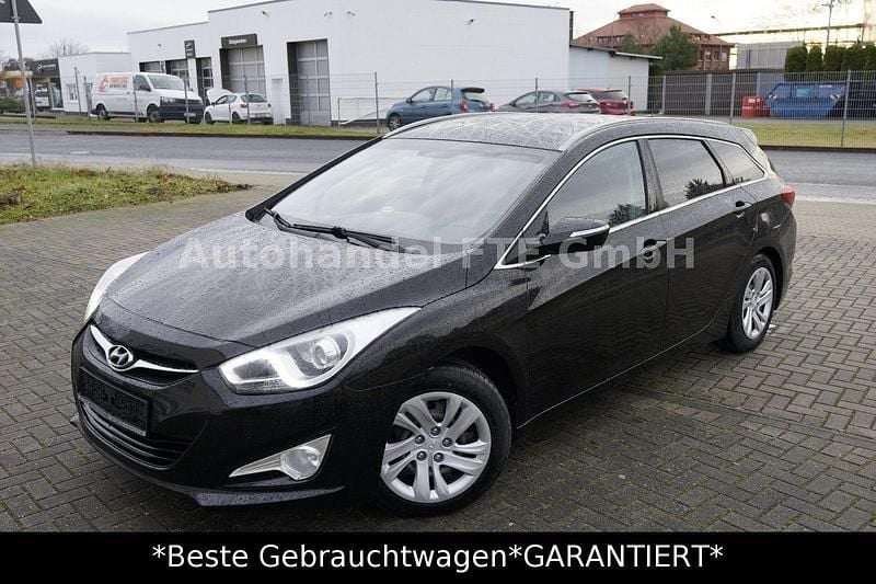 Gebraucht Hyundai i40 Comfort 135 PS (99 kW) 2012 Schwarz Kombi