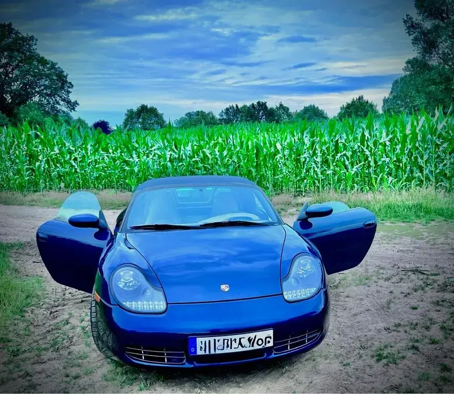 Second-hand Porsche 986 Boxster 252 CP (185 kW) 2000 Albastru Cabrio