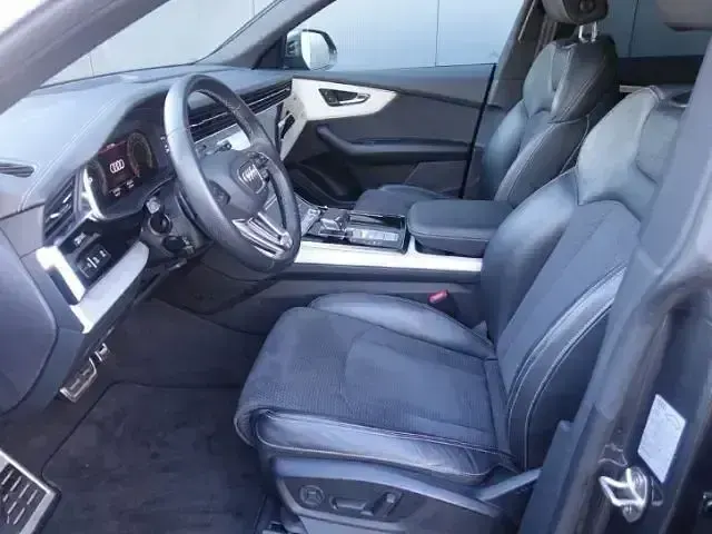 Gebraucht Audi Q8 S-Line 340 PS (250 kW) 2023 Grau SUV
