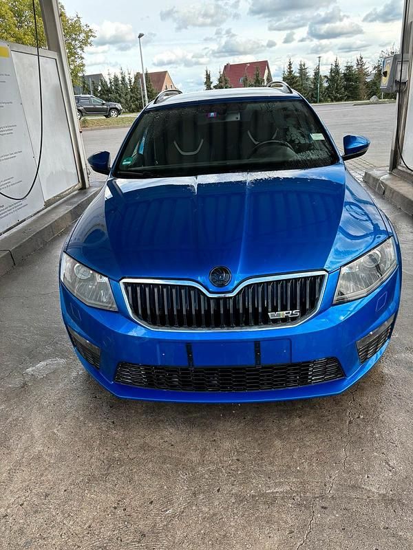 Blau Gebraucht 2014 Skoda Octavia RS Kombi | 10.500 € (Superpreis) - Bild 1/4