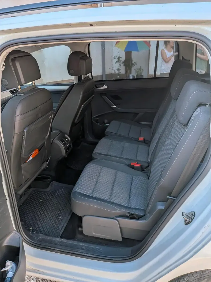 Gebraucht VW Touran 150 PS (110 kW) 2019 Weiß Van / Kleinbus