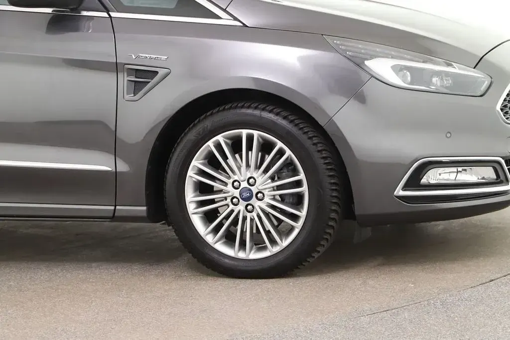 Gebraucht Ford S-MAX Vignale 241 PS (177 kW) 2018 Magnetic Van / Kleinbus