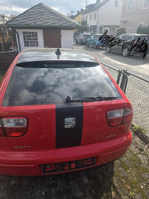 Gebraucht Seat Leon 105 PS (77 kW) 2000 Rot Kleinwagen