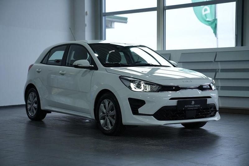 Gebraucht Kia Rio Vision 84 PS (61 kW) 2022 (ud) schneeweiss Kleinwagen