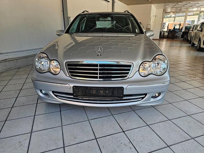 Silber Gebraucht 2006 Mercedes C280 Avantgarde Kombi | 5.990 € (Fairer Preis) - Bild 1/4