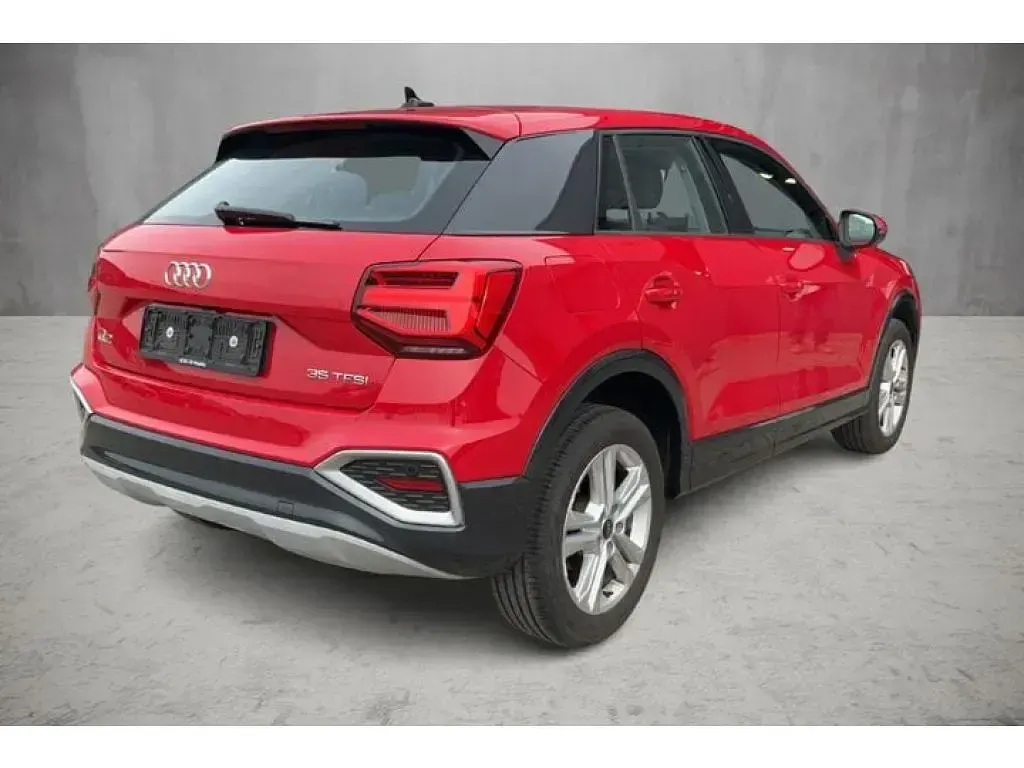 Gebraucht Audi Q2 Advanced Plus 150 PS (110 kW) 2024 Progressivrot (metallic) SUV