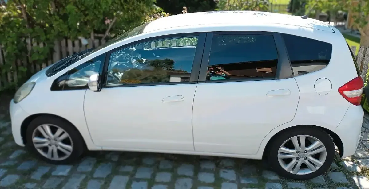 Gebraucht Honda Jazz Comfort 101 PS (74 kW) 2012 Weiß Kleinwagen
