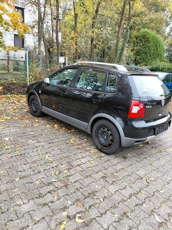 Schwarz Gebraucht 2004 VW Polo Cross Kleinwagen | 800 € (Guter Preis) - Bild 1/4