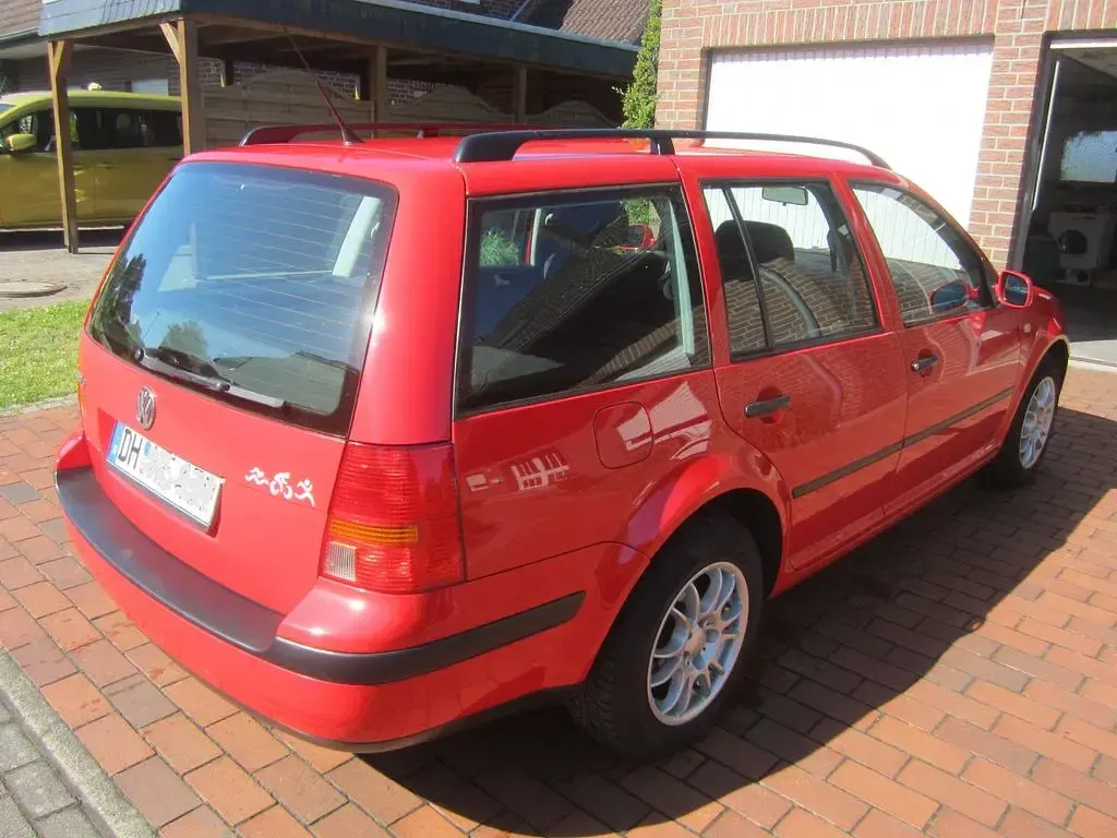 Gebraucht VW Golf III Basis 75 PS (55 kW) 1999 Rot Kombi