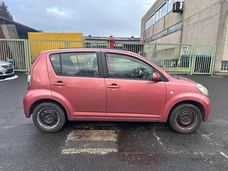 Gebraucht Daihatsu Sirion 69 PS (50 kW) 2005 Bronze Kleinwagen