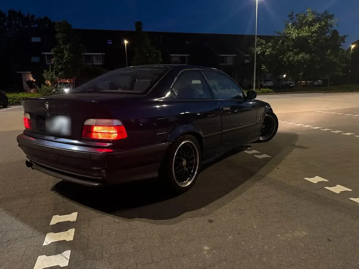 Gebraucht BMW 316 Basis 102 PS (75 kW) 1995 Violet Coupé