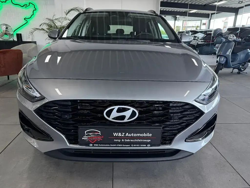 Gebraucht Hyundai i30 140 PS (102 kW) 2024 Silber Kombi
