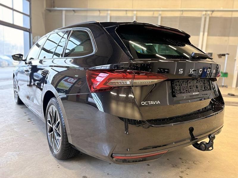 Gebraucht Skoda Octavia Style 150 PS (110 kW) 2025 Schwarz Kombi