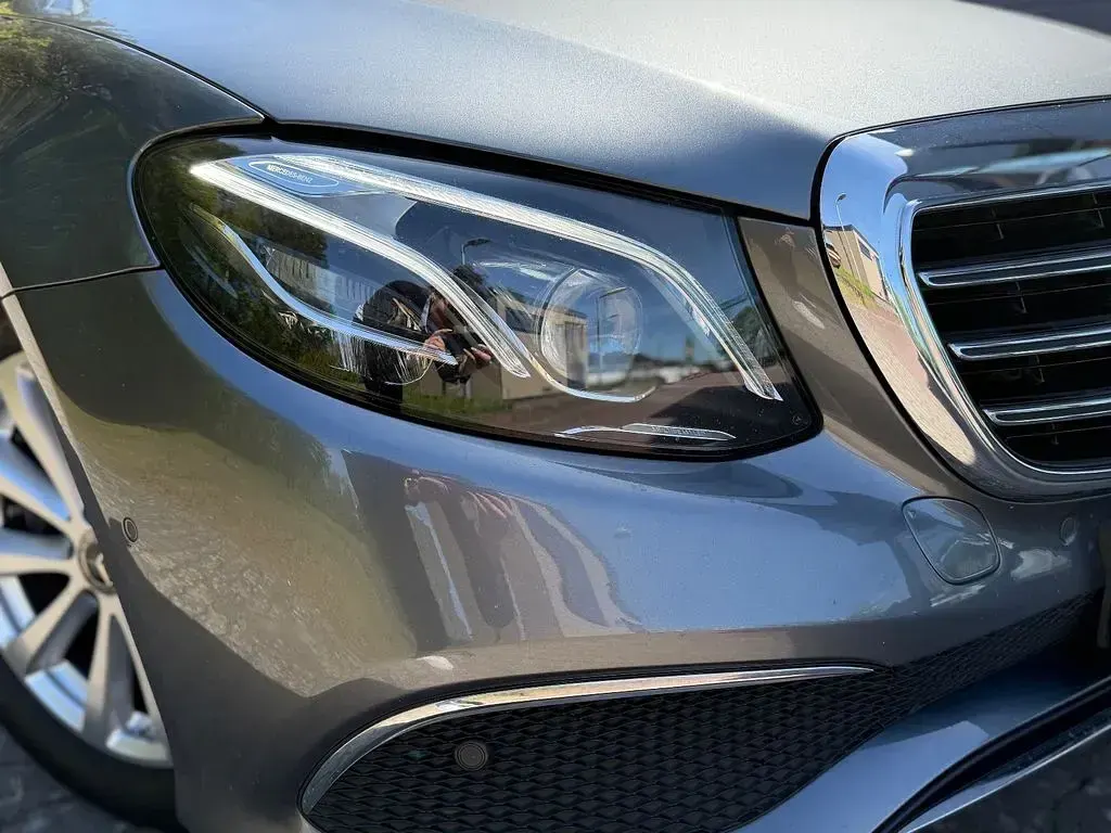 Second-hand Mercedes E250 211 CP (155 kW) 2018 Gri Berlinǎ