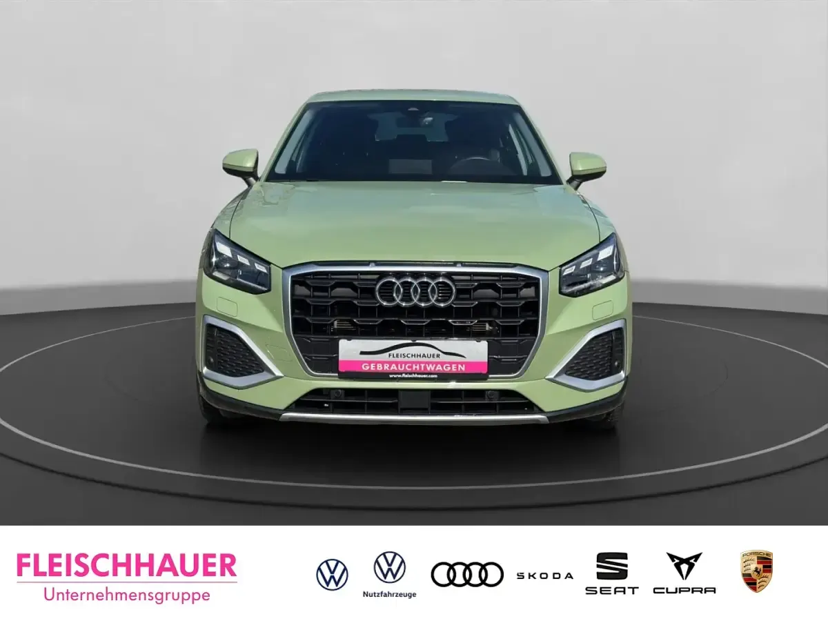 Gebraucht Audi Q2 Advanced 150 PS (110 kW) 2023 Gruen SUV