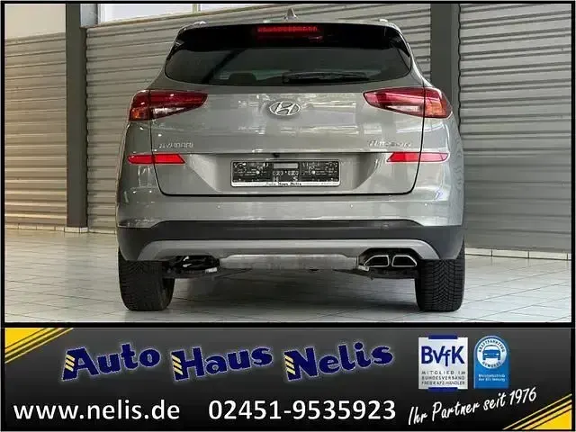 Gebraucht Hyundai Tucson Style 177 PS (130 kW) 2019 Grau SUV