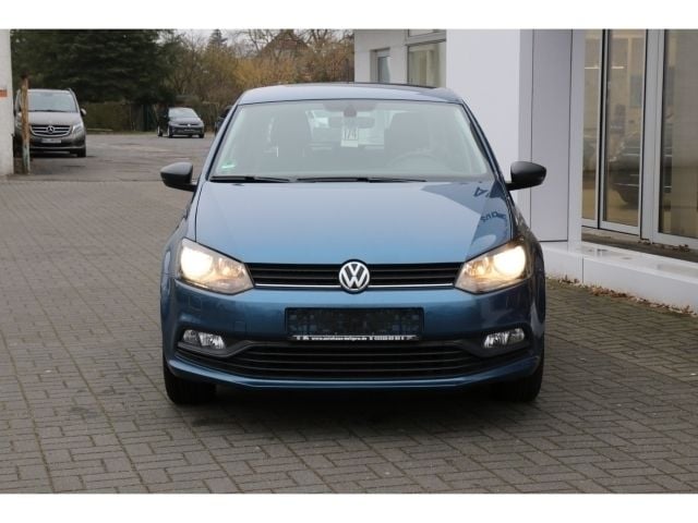 Gebraucht VW Polo Trendline 75 PS (55 kW) 2017 Blau Limousine