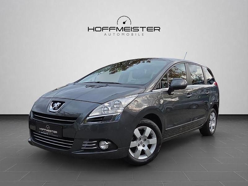 Grau Gebraucht 2011 Peugeot 5008 Van / Kleinbus | 5.733 € (Fairer Preis) - Bild 1/4