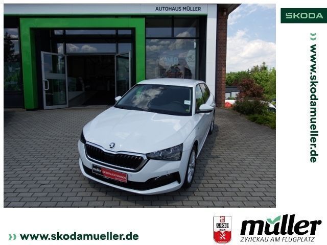 Weiß Gebraucht 2022 Skoda Scala Tour Kleinwagen | 14.990 € (Guter Preis) - Bild 1/2