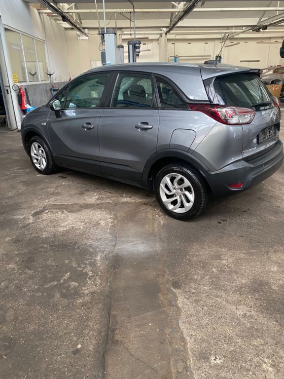 Grau Gebraucht 2017 Opel Crossland Edition SUV | 9.500 € (Guter Preis) - Bild 1/4