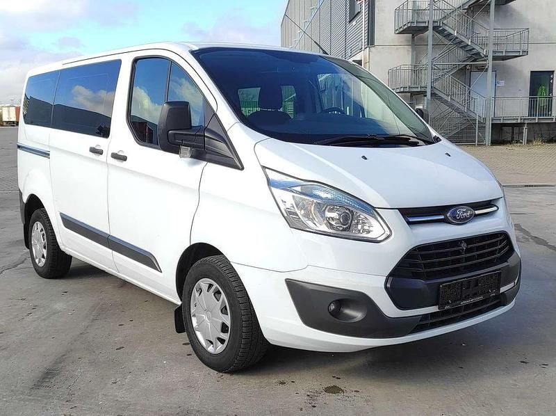 Gebraucht Ford Transit Custom 101 PS (74 kW) 2016 Frostweiß Kombi