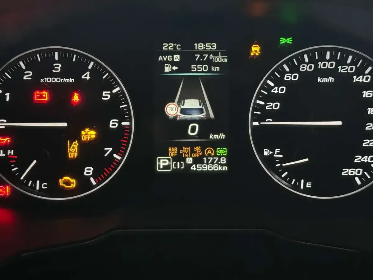 Gebraucht Subaru Outback Platinum 169 PS (124 kW) 2022 Grau Kombi