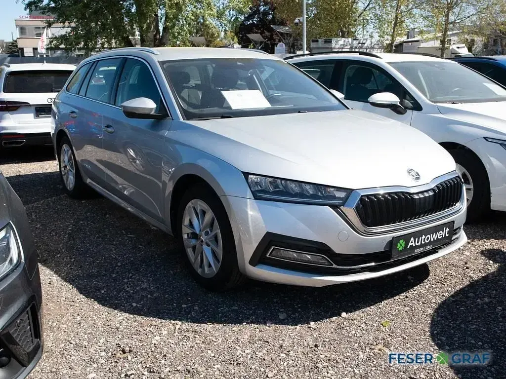 Gebraucht Skoda Octavia Style 116 PS (85 kW) 2023 Brillantsilber metallic Kombi