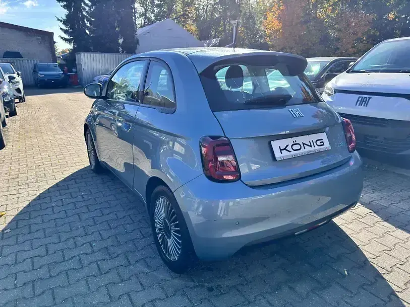 Gebraucht Fiat 500e Icon 86 kW (118 PS) 2022 Blau Kleinwagen