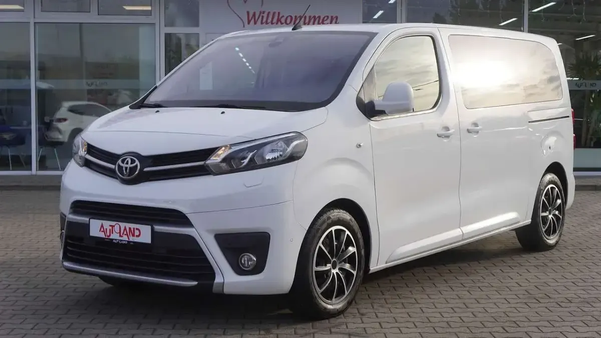 Gebraucht Toyota Proace Verso 177 PS (130 kW) 2019 Sandstein Kombi