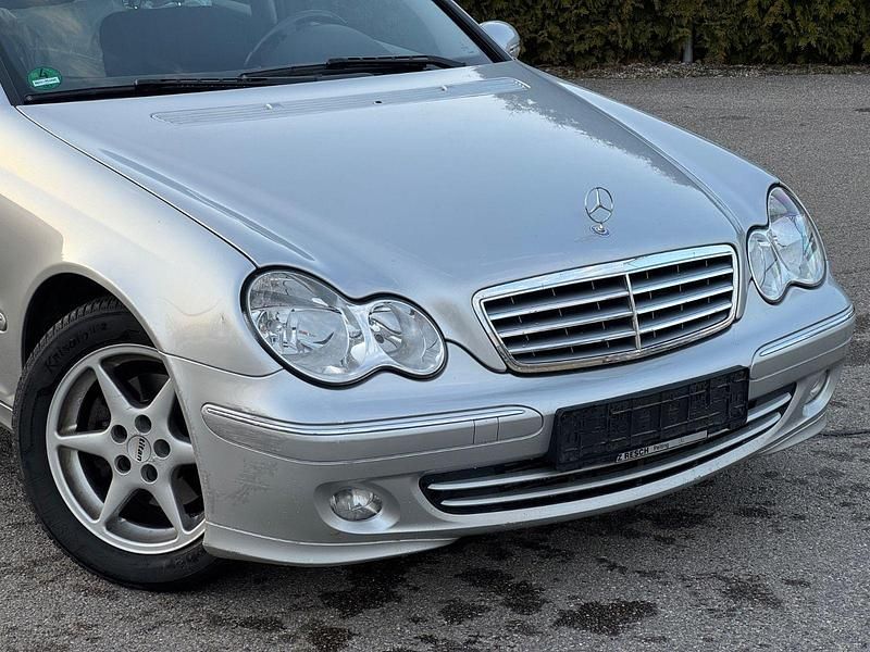 Gebraucht Mercedes C180 143 PS (105 kW) 2005 Silber Kombi