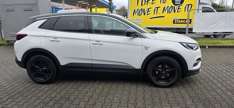 Gebraucht Opel Grandland X 131 PS (96 kW) 2019 Weiß SUV