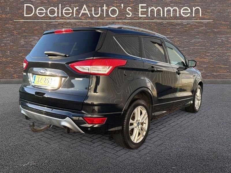Gebraucht Ford Kuga 150 PS (110 kW) 2015 Schwarz SUV