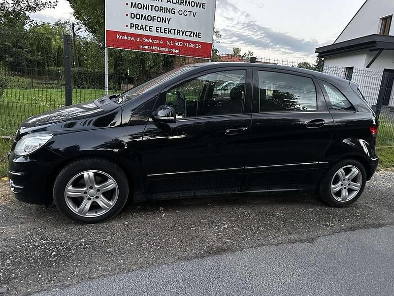 Gebraucht Mercedes B180 109 PS (80 kW) 2008 Van / Kleinbus